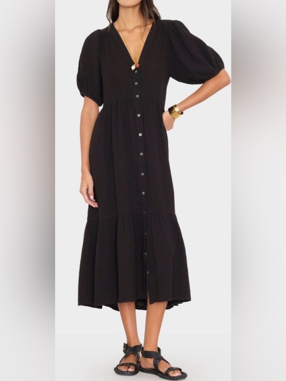 XiRENA Lennox Black V-Neck Button-Front Midi Dress. Small.